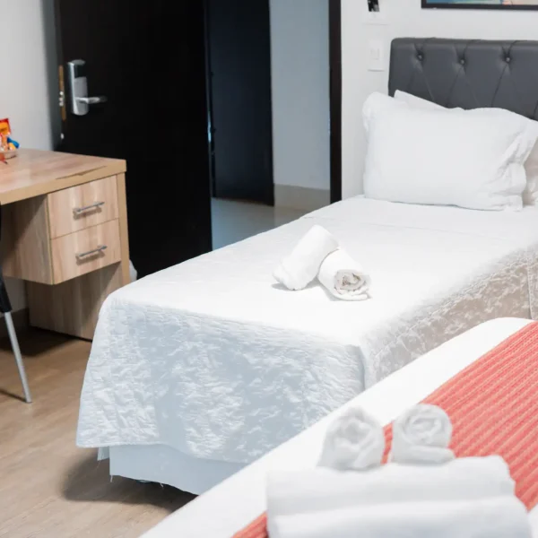 QUARTO II (17)