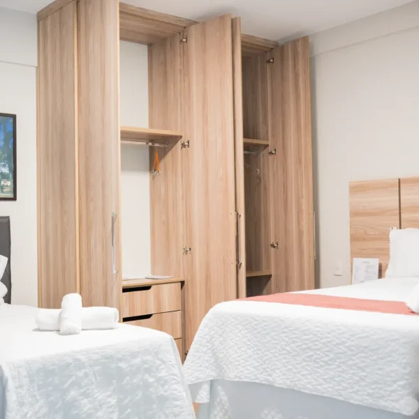 QUARTO II (20)
